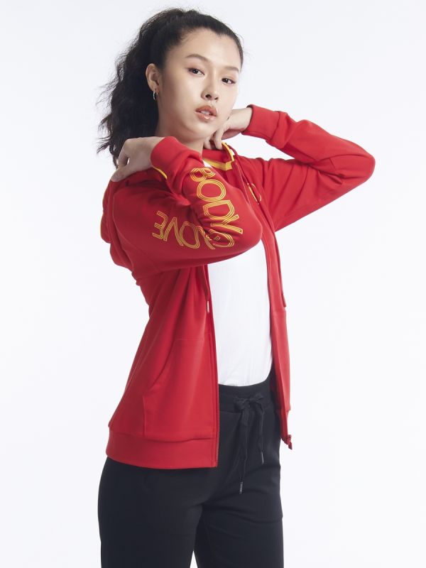 Women's SC TRACK CLUB HOODIE เสื้อฮู้ดผู้หญิง สีแดง-05